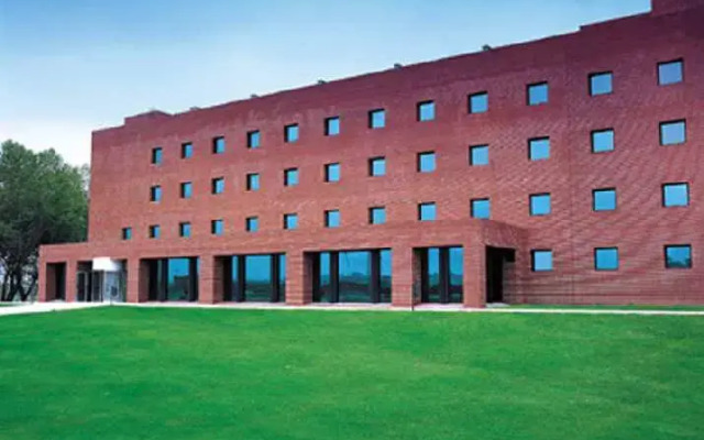 Hotel Nh Santander Parayas