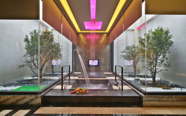 Han Guan Motel