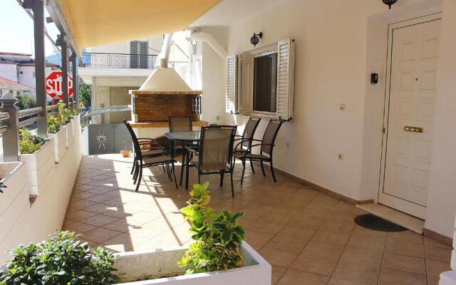 My Home - Meteora Central Apt - 2 BD