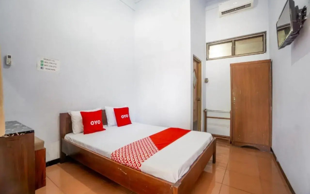 Hotel O Central Madiun Near Stasiun Kota Madiun