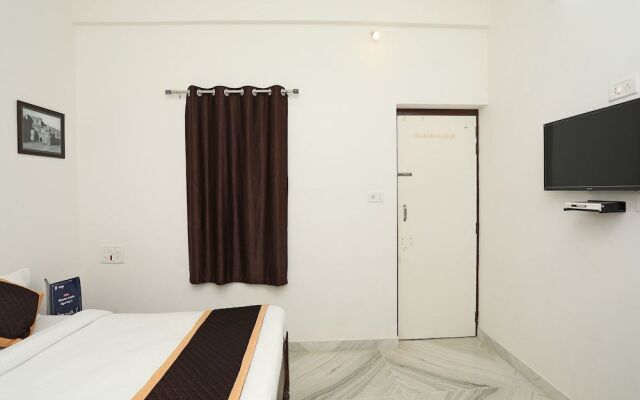 OYO 9470 The Grace Inn