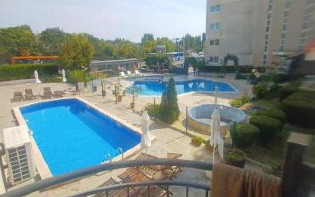 Single Apartment in Searegal Compex