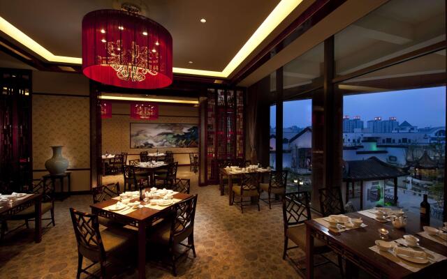 DoubleTree by Hilton Wuxi