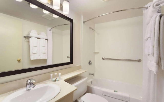 Travelodge Suites by Wyndham Moncton