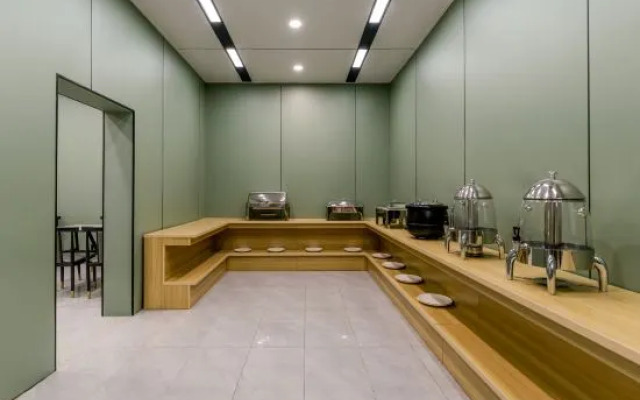 Qingyue Hotel (Yan'an Railway Station)