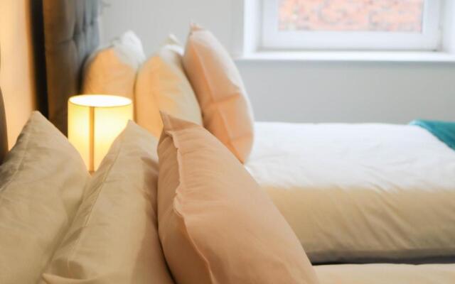 Largs Coastal Apartment