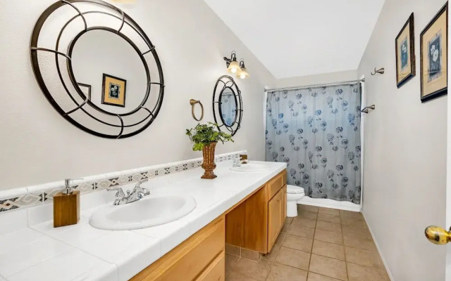 Awesome Views, Game Room, Hot Tub and More!