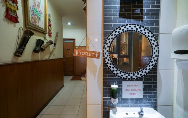 Urbanview Hotel 58 Bintaro by RedDoorz