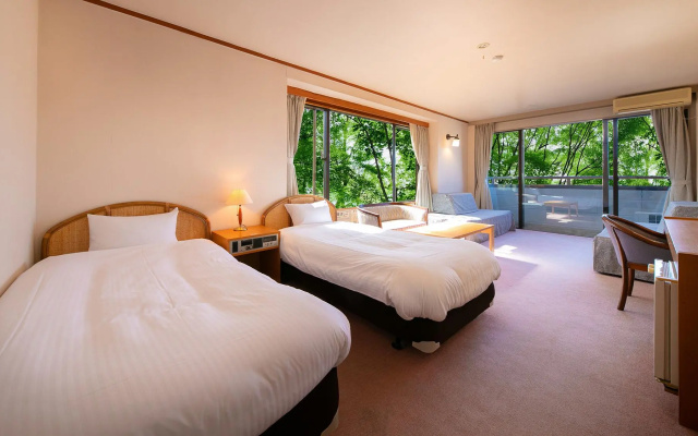 The Hotel Fujiyama – Guest Rooms – Yamanakako