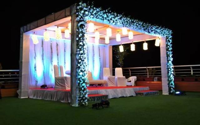 Silver Cloud Hotel & Banquets Ahmedabad