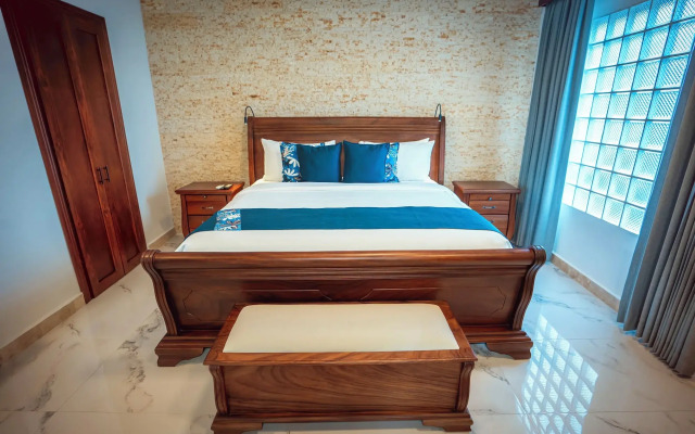 Paradise Hot Springs - Thermal Water & Volcano Views