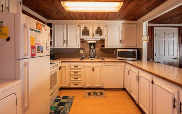 Heather Leigh by Oak Island Accommodations