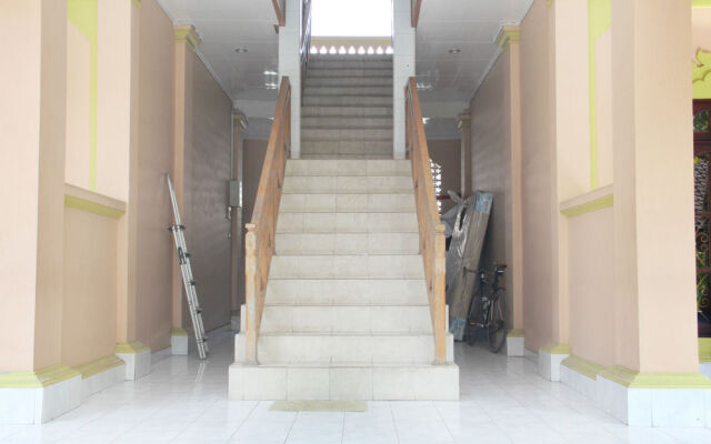 Airy Legian Pantai Kuta Gang Benesari Bali