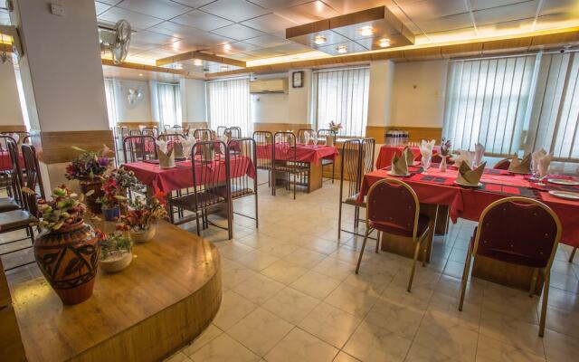 Sel Nibash Hotel & Serviced Apartments