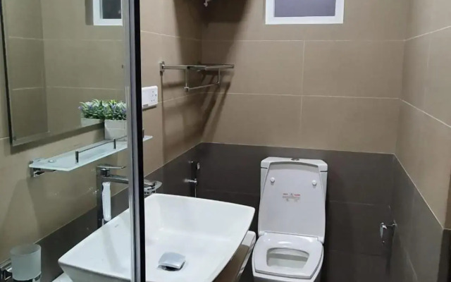 The Edge Luxury Apartment