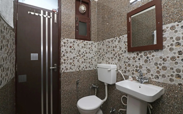 Oyo 26611 Anand Mangal Hotel