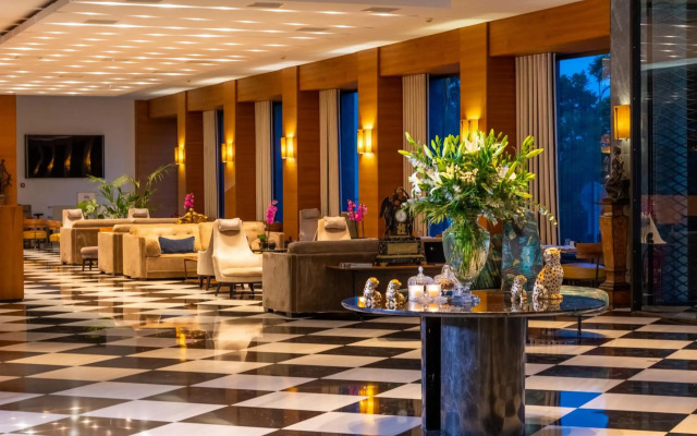 Aquila Atlantis Hotel