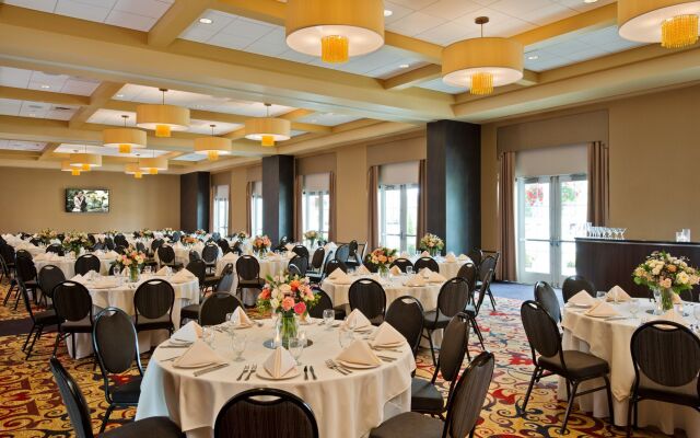 Saratoga Casino Hotel