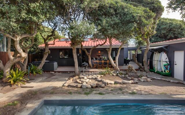 Long Beach Holiday House