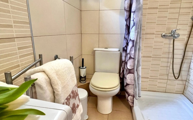 Studio Nikiti Beach