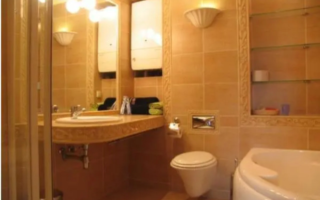 Main Market Square Apartments