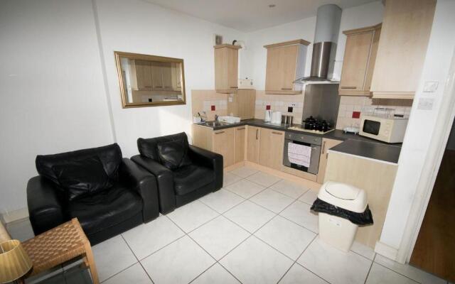 Marley Mansions Apartment - Clarendon