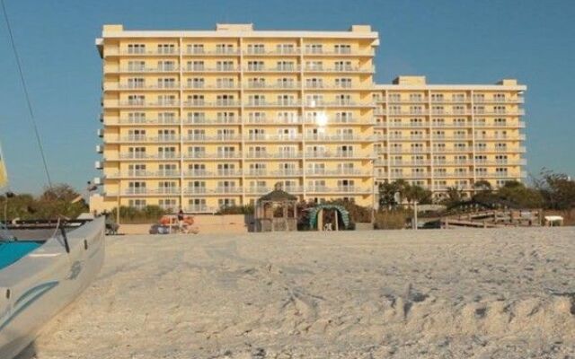 The Charter Club of Marco Beach