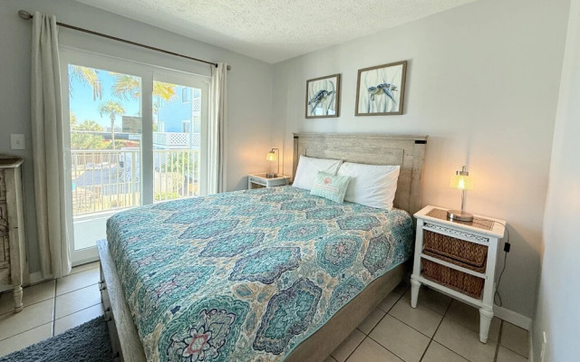 Sand Castles West B28