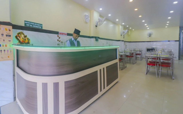 Oyo 619 Aahar Spicy Kitchen And Rest House