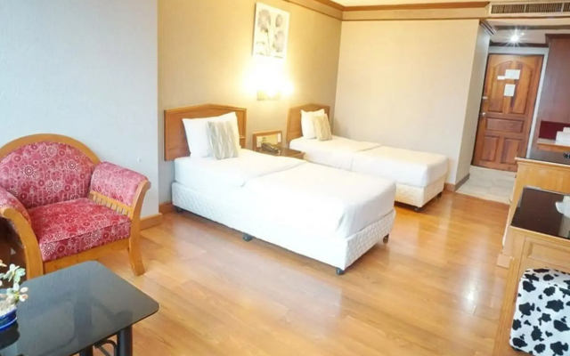 Bay Hotel Srinakarin