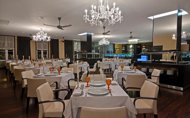 SANA Silver Coast Hotel