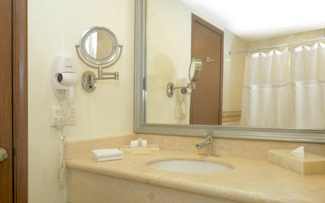 Adhara Hacienda Cancun