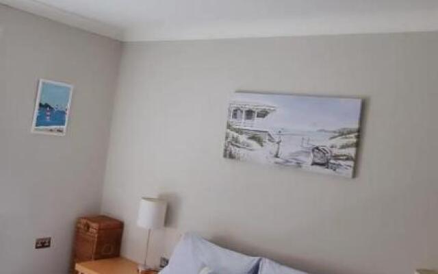Sandown Seaside apartment First Floor