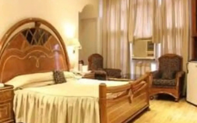 Hotel Rajmahal