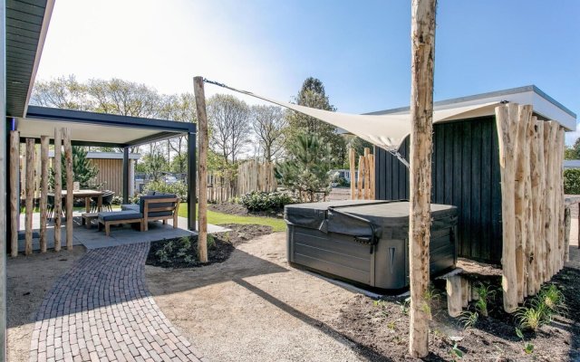 Beautiful Home in Voorthuizen With Jacuzzi, Wifi and 2 Bedrooms