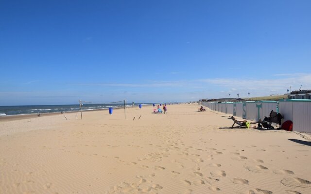 Cosy Holiday Home in Katwijk aan Zee by the Beach