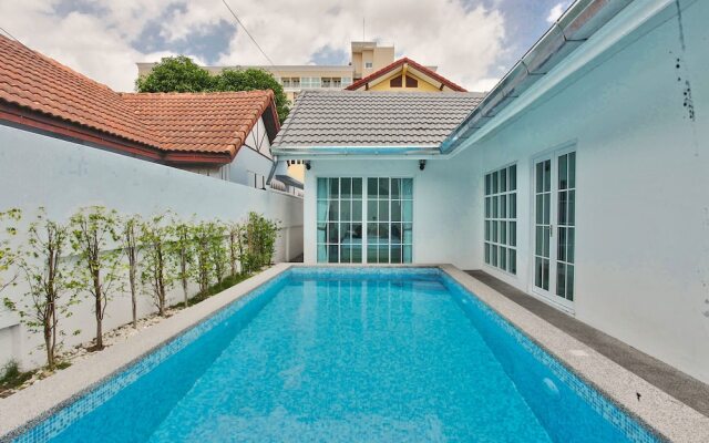 Pool Villa Pattaya - Walking Street C3