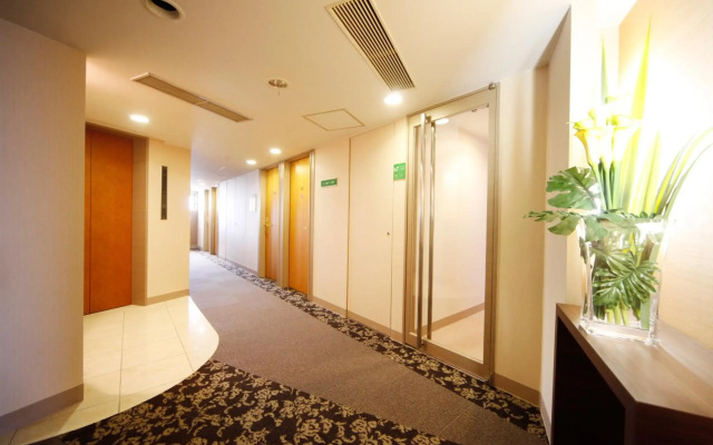 Vessel Inn Ueno Iriya Station