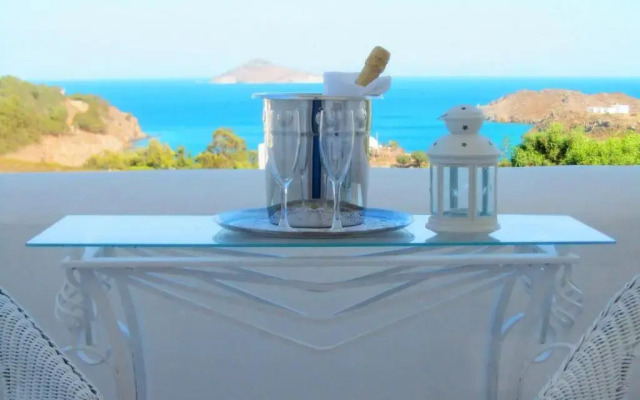 Porto Scoutari Romantic Hotel