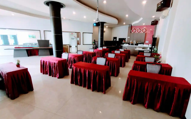 Os Hotel Tanjung Uncang Batam