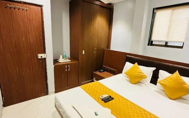 Powai Inn