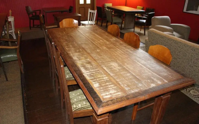 The National Park Hotel & Pub