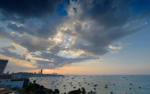 Deep Blue Z10 Pattaya