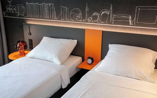 LOGINN Hotel Köln Airport