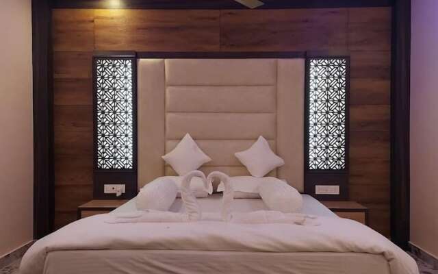 Llyods Beach Resort