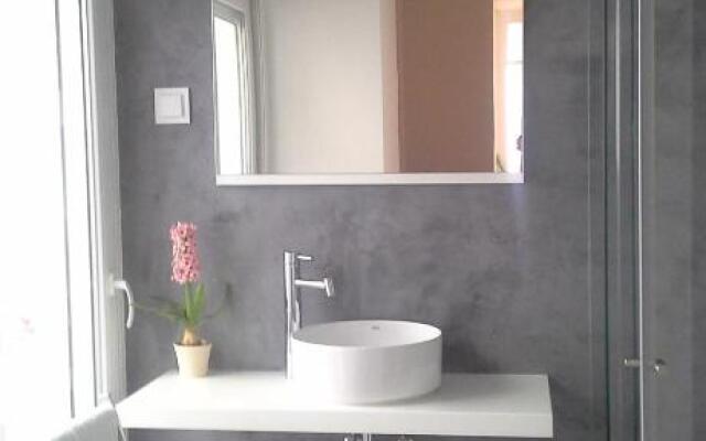 ChezVous Apartments