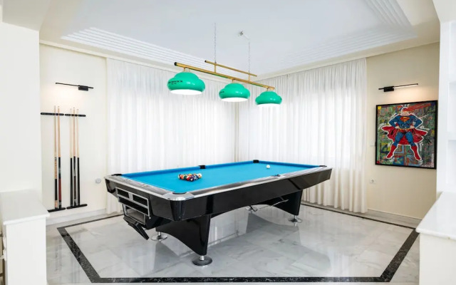 Vouliagmeni Athenian Riviera Villa