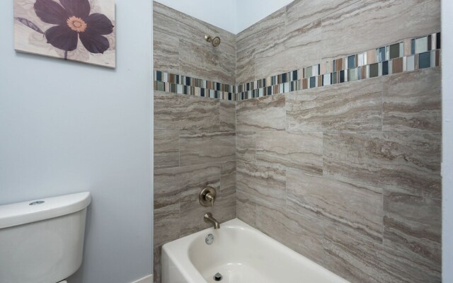 Apartments at 4340 Laclede Ave