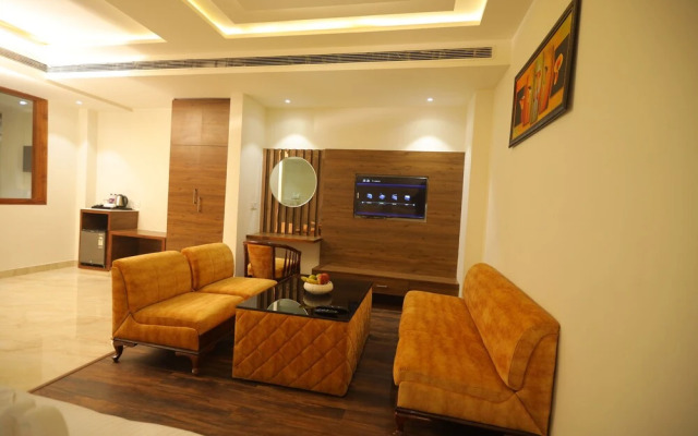 TreeHouse London Street Amritsar