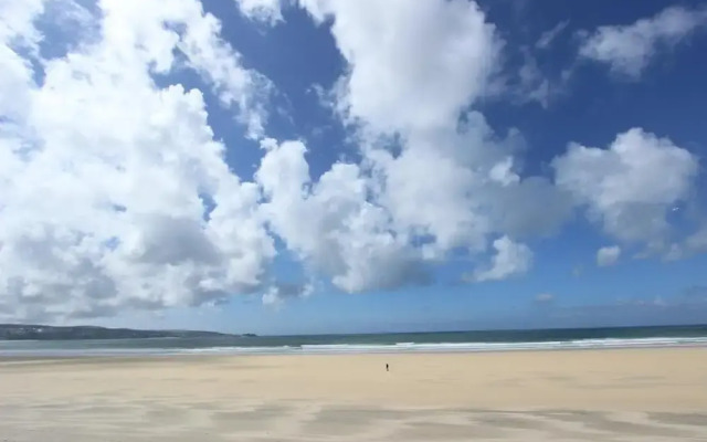 St Ives Bay Beach Resort